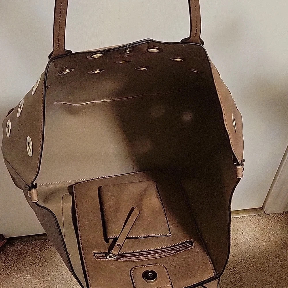 Large Tan and silver‎ tote bag - Picture 5 of 5
